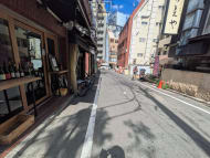 v20251003150706/fresh/building/J00100356657_2