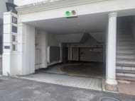 v20251003150706/fresh/building/J00100366718_8