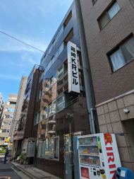 v20251003150706/fresh/building/J00100374157_1
