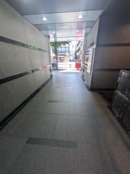 v20251003150706/fresh/building/J00100381856_20