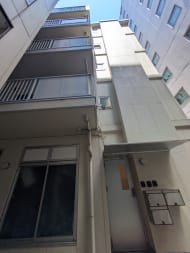 v20251003150706/fresh/building/J00100418679_8
