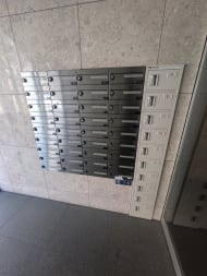 v20251003150706/fresh/building/J00100438929_9