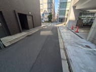 v20251003150706/fresh/building/J00100476004_14