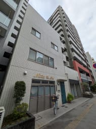 v20251006150705/fresh/building/J00100359899_14