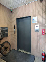 v20251006150705/fresh/building/J00100369806_4