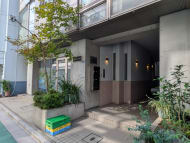 v20251006150705/fresh/building/J00100379189_11