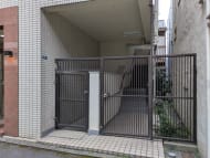 v20251006150705/fresh/building/J00100379742_12