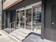 v20251006150705/fresh/building/J00100382192_10