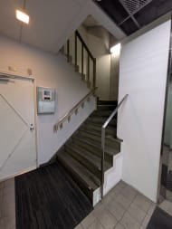 v20251006150705/fresh/building/J00100389930_15