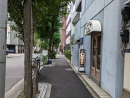 v20251006150705/fresh/building/J00100393019_16
