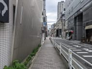 v20251006150705/fresh/building/J00100395977_16