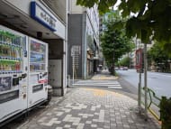 v20251006150705/fresh/building/J00100395977_2