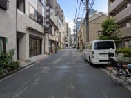v20251006150705/fresh/building/J00100396218_2
