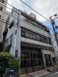 v20251006150705/fresh/building/J00100396218_7