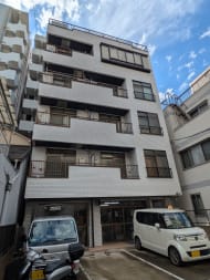 v20251006150705/fresh/building/J00100405628_6