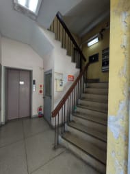 v20251007150704/fresh/building/J00100360598_16