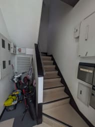v20251007150704/fresh/building/J00100367356_13
