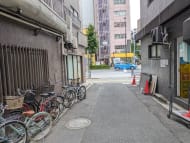 v20251007150704/fresh/building/J00100370240_2