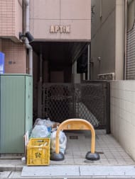 v20251007150704/fresh/building/J00100372409_3