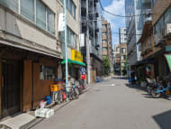 v20251007150704/fresh/building/J00100374035_14