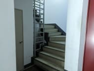 v20251007150704/fresh/building/J00100382163_11