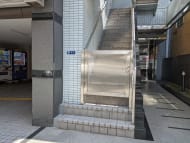 v20251007150704/fresh/building/J00100389752_9