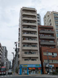 v20251007150704/fresh/building/J00100392897_7