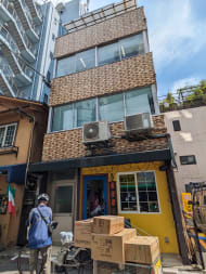 v20251007150704/fresh/building/J00100403722_1