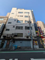 v20251007150704/fresh/building/J00100421305_13