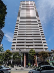 v20251007150704/fresh/building/J00100469338_1