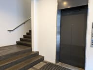v20251007150704/fresh/building/J00100469338_4