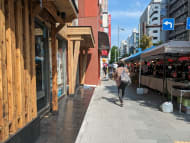 v20251007150704/fresh/building/J00100608716_16