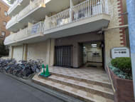 v20251007150704/fresh/building/J00100609325_11