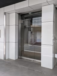 v20251008150720/fresh/building/J00100379204_3
