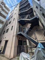 v20251008150720/fresh/building/J00100382168_9