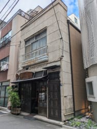 v20251008150721/fresh/building/J00100278599_1