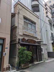 v20251008150721/fresh/building/J00100278599_5