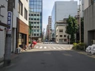 v20251008150721/fresh/building/J00100358752_16