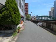 v20251008150721/fresh/building/J00100373411_10