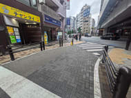 v20251008150721/fresh/building/J00100378698_2