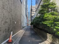 v20251008150721/fresh/building/J00100386017_12
