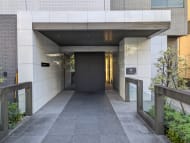 v20251008150721/fresh/building/J00100410067_3