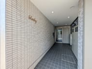v20251008150721/fresh/building/J00100477284_3