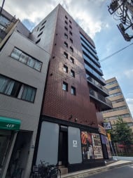 v20251008150721/fresh/building/J00100511854_9