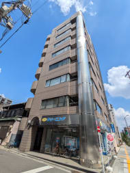 v20251009150657/fresh/building/J00100368274_11