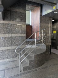 v20251009150657/fresh/building/J00100371982_14