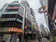 v20251009150657/fresh/building/J00100376823_9
