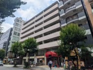 v20251009150657/fresh/building/J00100384030_5