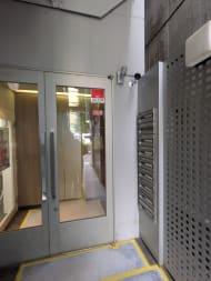 v20251009150657/fresh/building/J00100393126_14