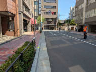 v20251009150657/fresh/building/J00100395404_14